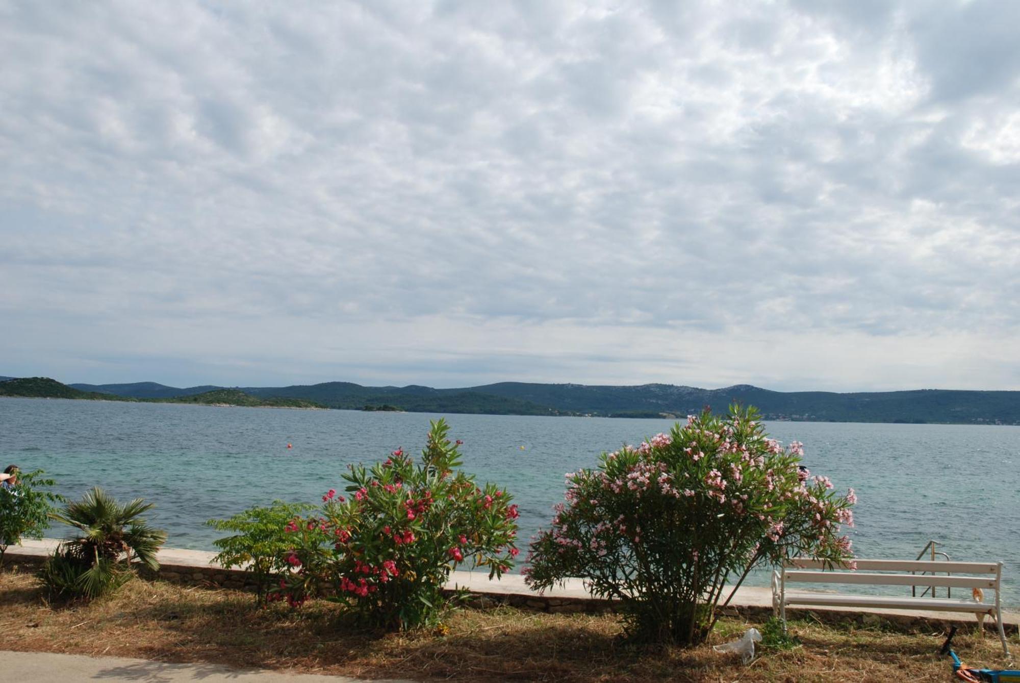 5 Meters From The Sea With Private Beach - 70M2 Colibri Sunset Apartments Sveti Petar  Exteriér fotografie